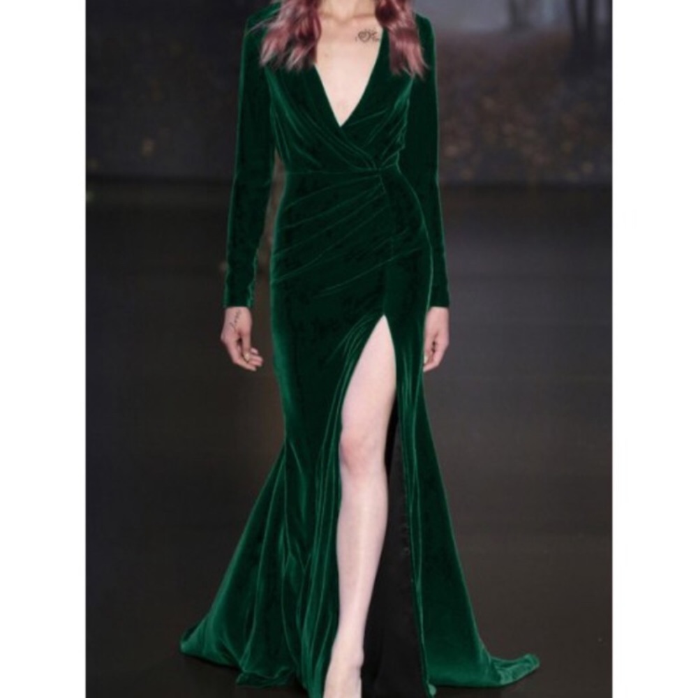 Beautiful evergreen evening dress!